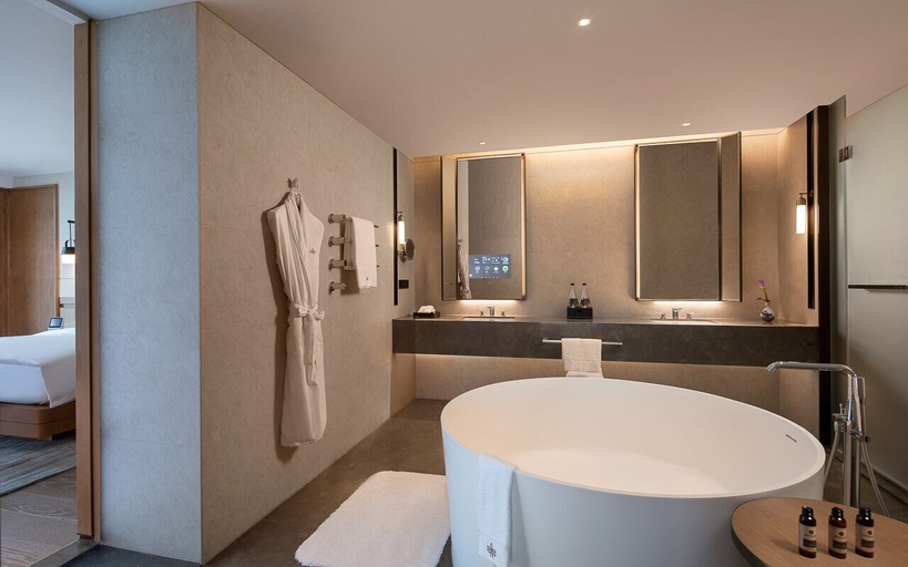 Bathroom 5, Grand WUJI Hotel, in The Unbound Collection by Hyatt, Nanjing