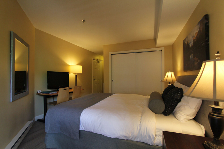 Bedroom 2, Marketplace Lodge by Whistler Retreats, Squamish-Lillooet