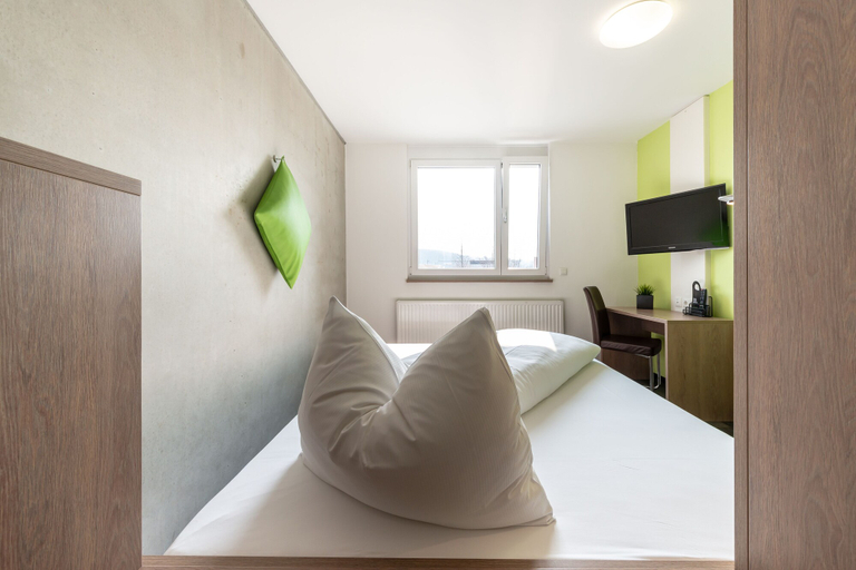 Bedroom 5, a2 HOTELS Plochingen, Esslingen