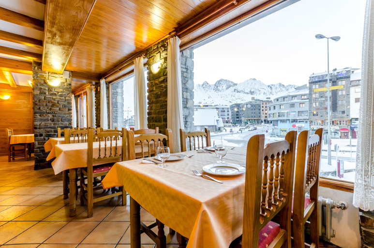 Food & Drinks 5, Hotel Cal Ruiz, Pyrénées-Orientales