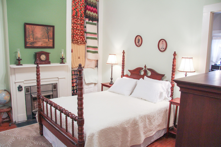 Bedroom 3, Riverboat Bed & Breakfast, Adams