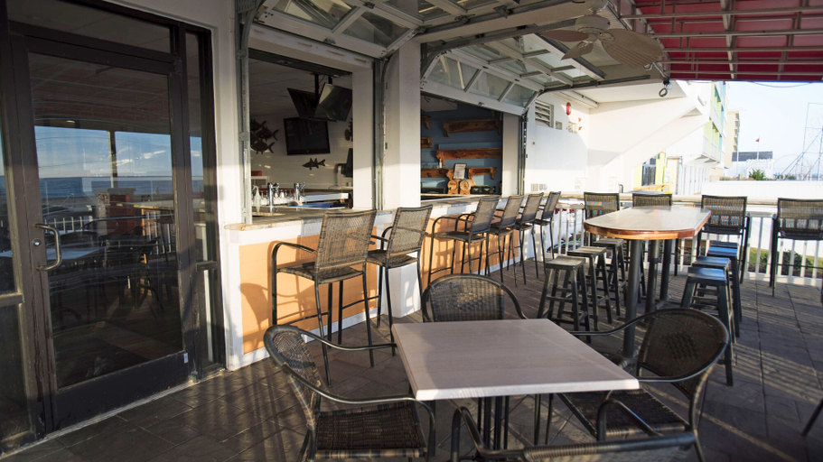 Food & Drinks 5, Ocean Sands Resort, Oceanfront, Virginia Beach by Vacatia, Virginia Beach