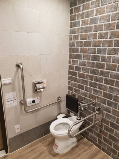 Bathroom 3, Beauty Avenue Inn, Kaohsiung