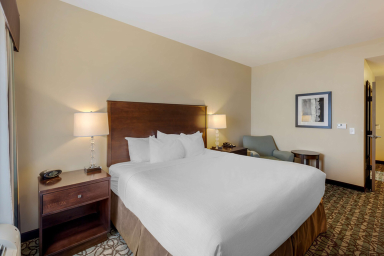 Bedroom 3, Best Western Plus Walkerton Hotel & Conference Cen, Bruce