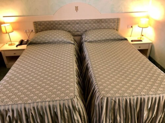 Bedroom 3, Hotel Internazionale, Gorizia