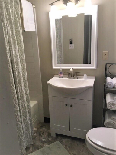 Bathroom 4, Longacre of Appomattox, Appomattox