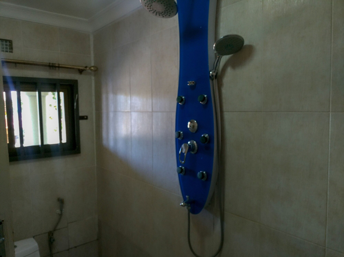 Bathroom, The Prince Charles Hotel, Lusaka