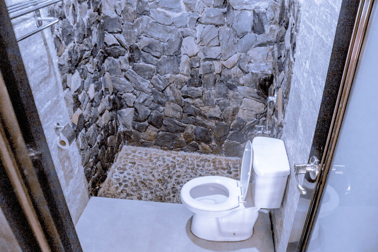 Bathroom 4, Seasta Beach Resort, Baler