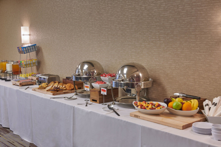 Food & Drinks 5, Courtyard by Marriott Detroit Dearborn, Wayne