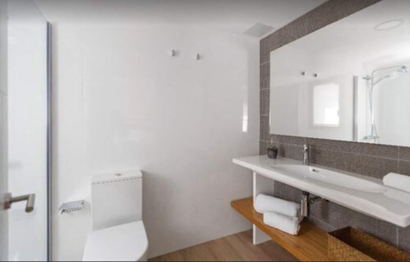 Bathroom 4, Arguineguin Park By Servatur VV, Las Palmas