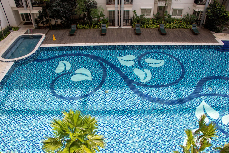 Sport & Beauty 2, Comfy 2BR Apartment at Signature Park Grande By Travelio, Jakarta Timur