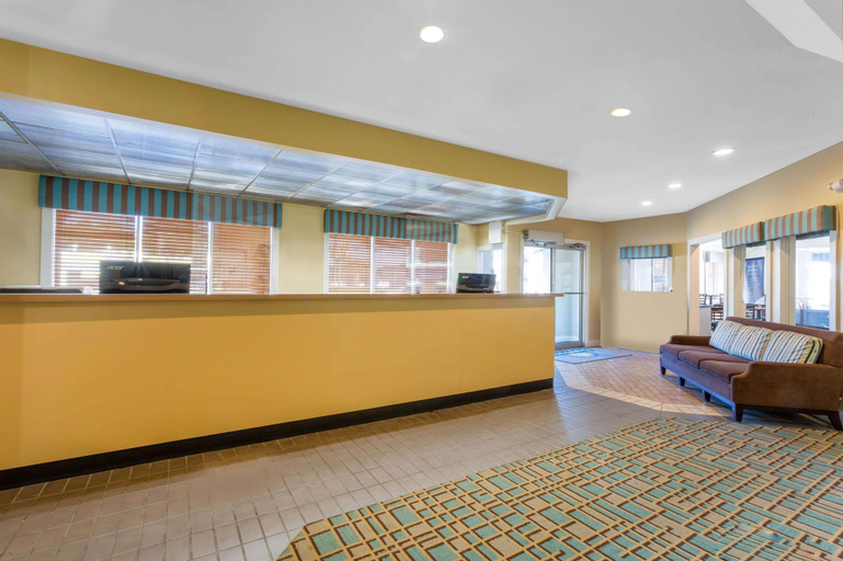 Public Area 3, Days Inn Wilmington / University, New Hanover
