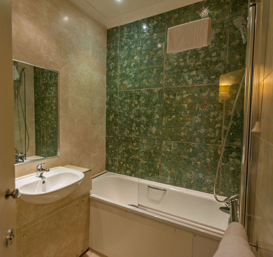 Bathroom 5, The Cottage Hotel, Devon