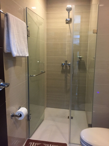 Bathroom 4, 101 Newport Condo Across the Airport, Pasay City