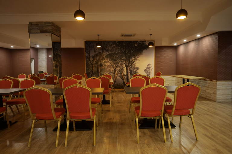Food & Drinks 5, Redline Hotel, Tbilisi