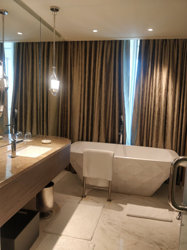 Bathroom 5, ITC Kohenur, a Luxury Collection Hotel, Hyderabad, Hyderabad