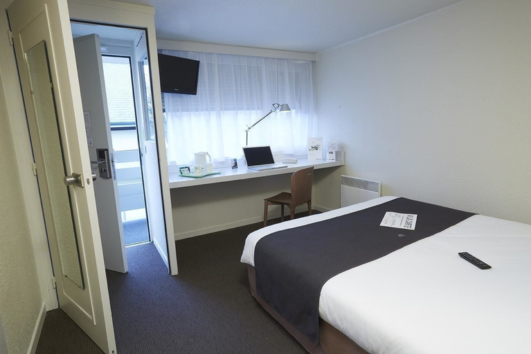 Bedroom 4, Campanile Lille Sud-CHR, Nord
