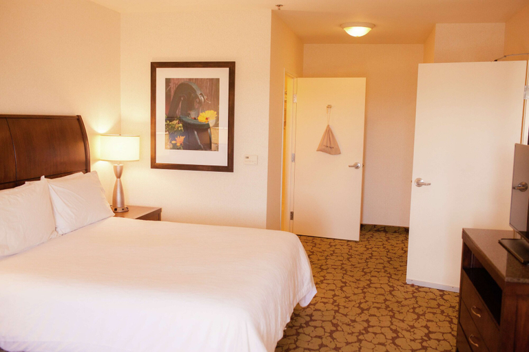 Bedroom 3, Hilton Garden Inn Redding, Shasta