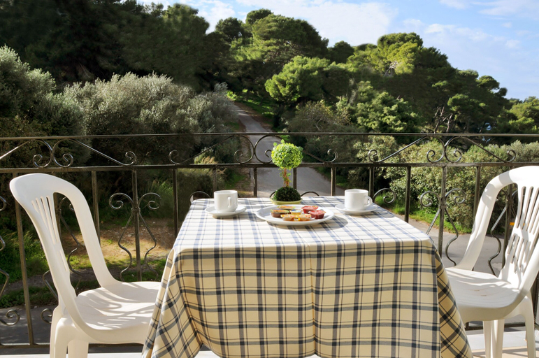 Others 5, Kastro Hotel, Peloponnese
