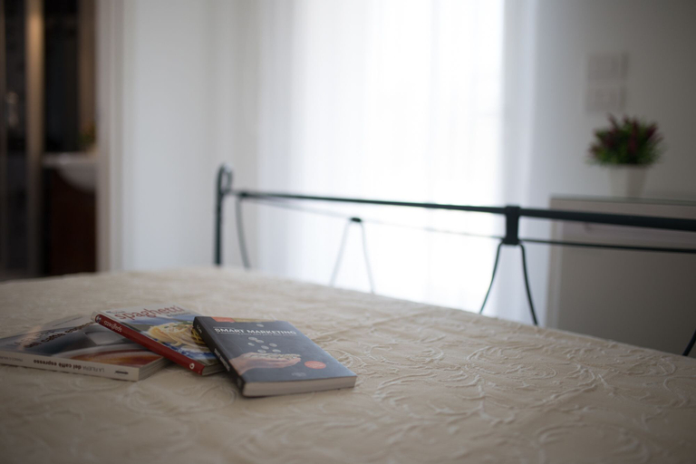 Bedroom 2, Bed & Breakfast del Faro, Bari