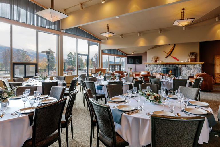 Food & Drinks 5, Lobstick Lodge, Division No. 15