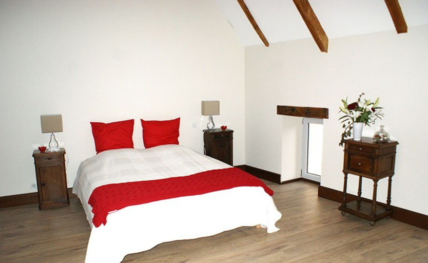 Bedroom 4, Les Fréjals, Aveyron