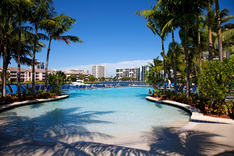 Sport & Beauty 2, Doubletree Resort by Hilton Hollywood Beach, Broward