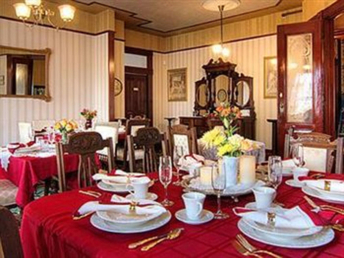 Food & Drinks 5, Gingerbread Mansion Inn, Humboldt