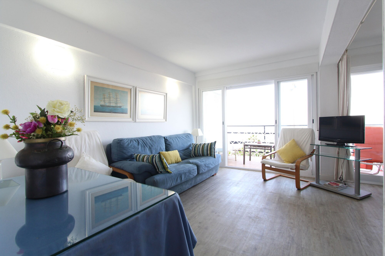 Others 5, Beachfront Bliss in Fuengirola, Málaga