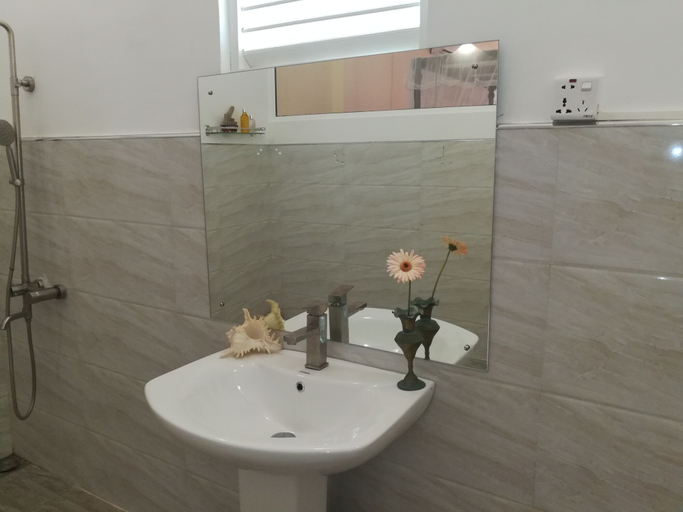 Bathroom, Flamingo Nature Resort, Thissamaharama
