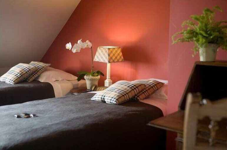 Bedroom 2, t Welthof, Limburg