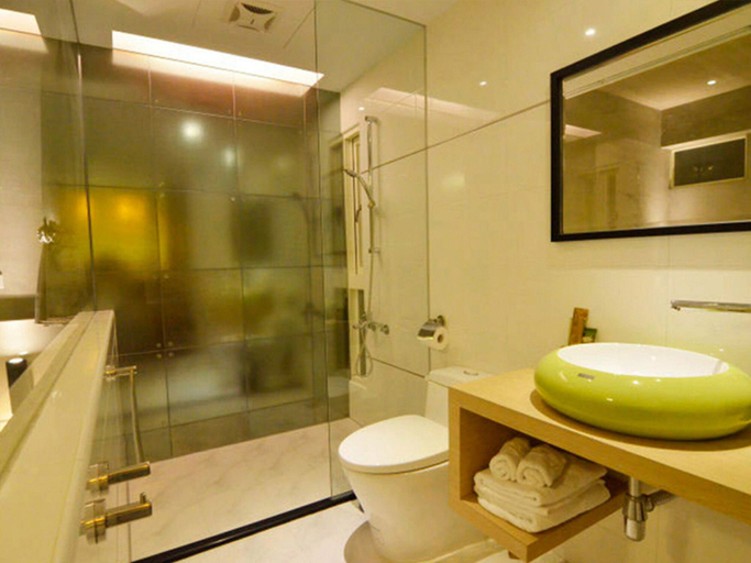 Bathroom 3, Hotian Inn, Pingtung
