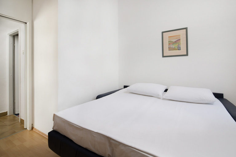 Bedroom 2, Lanterna Resort, Poreč