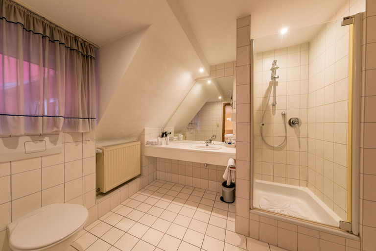 Bathroom 5, CityHotel Kempten, Kempten (Allgäu)