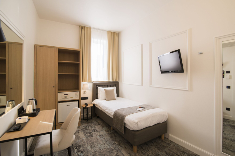 Bedroom 3, Dukes’ Academie – by Dukes’ Hotel Collection, West-Vlaanderen
