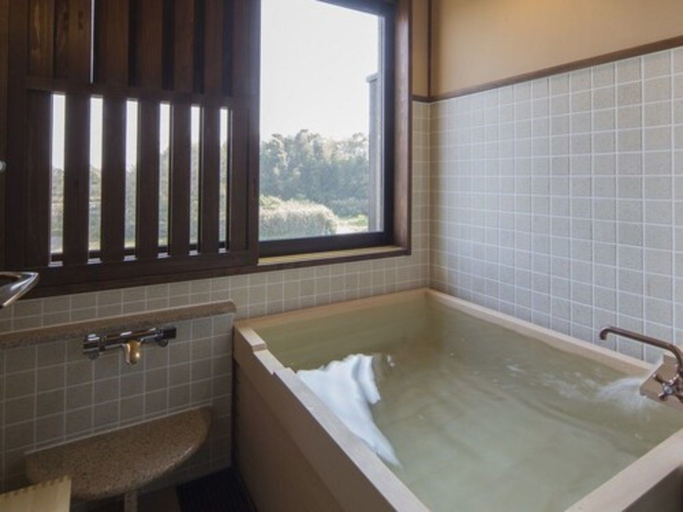 Bathroom 3, Inisienoyado Keiunn, Izumo