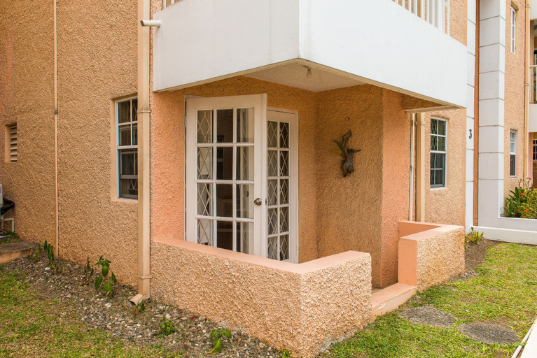 Exterior & Views 2, Kingston Most Centrally Located Two Bdrm