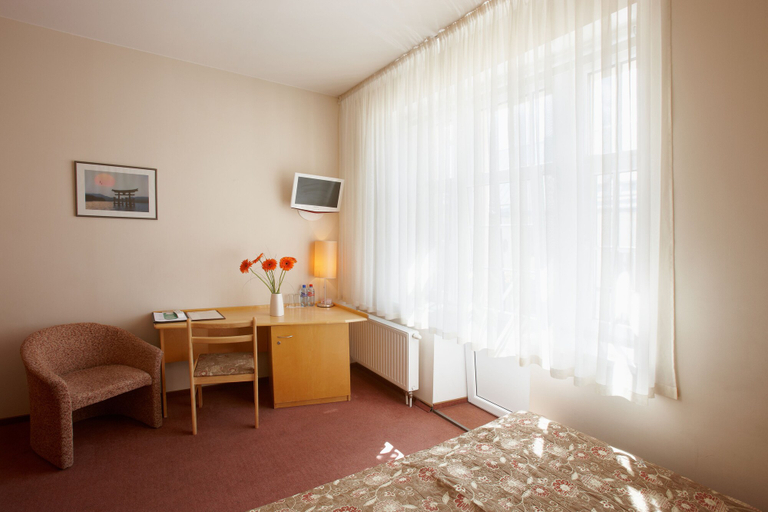 Bedroom 3, Hotel Edvards, Riga