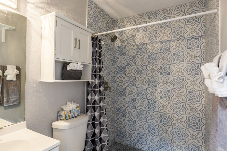 Bathroom 3, Waters Avenue Unit B, Hillsborough