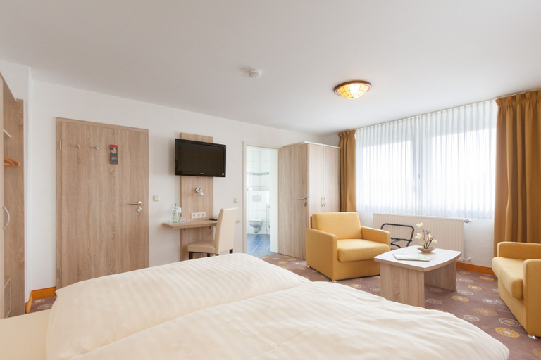 Bedroom 3, Hotel Hammermühle, Westerwaldkreis