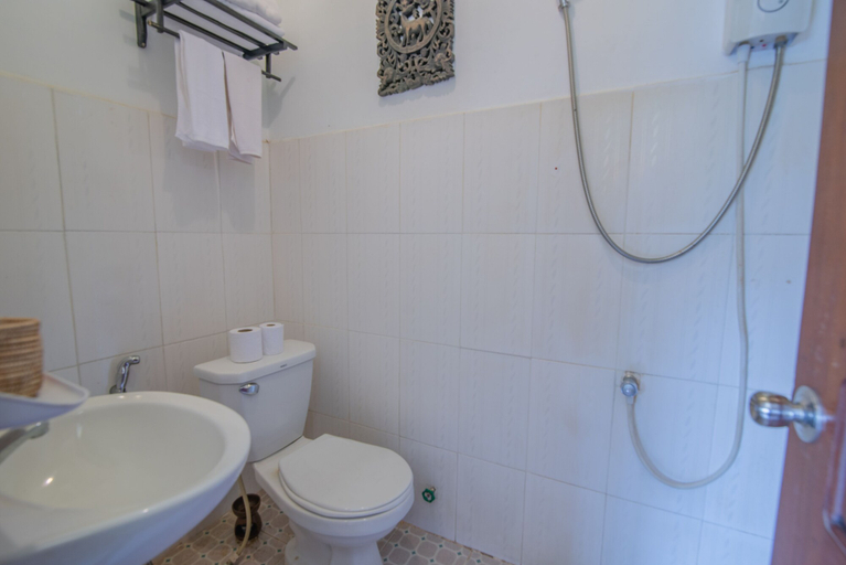 Bathroom 5, Salasara Hotel, Siem Reap