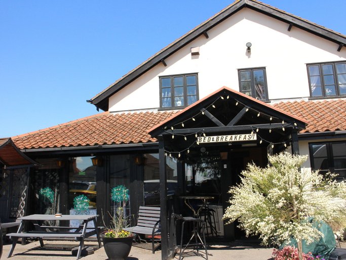 Exterior & Views 2, Crown Lodge Bed & Breakfast, Lincolnshire