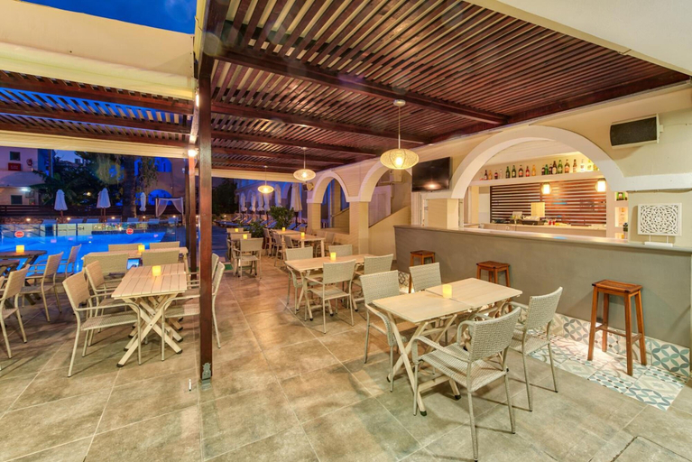 Food & Drinks 5, Natalie, Ionian Islands