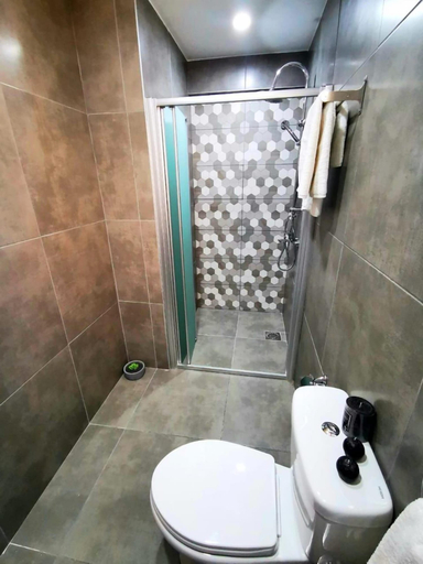 Bathroom 3, Nissi Adonis Suites
