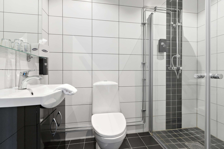 Bathroom 4, Best Western Hotell Hedåsen, Sandviken