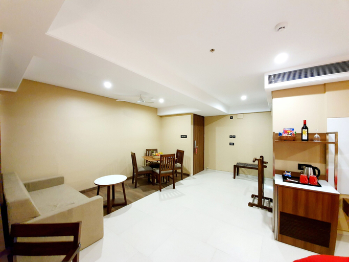 Food & Drinks 4, Enrise By Sayaji Pune, Pune
