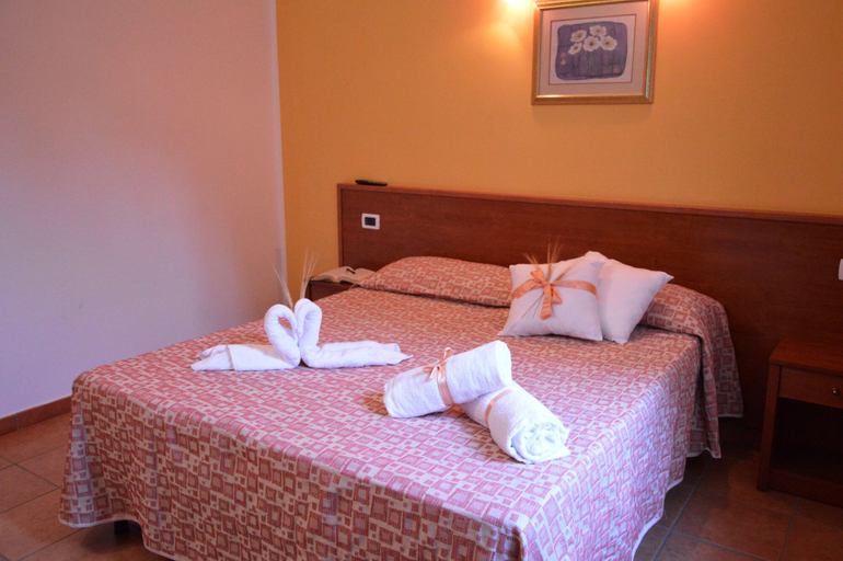 Bedroom 3, Desusino Residence & Hotel, Caltanissetta