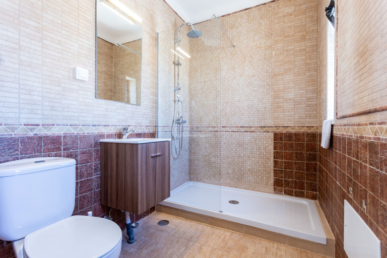 Bathroom 3, Best Guest Residence, Lagos