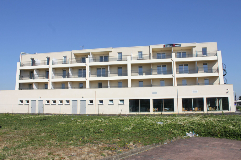 Exterior & Views 2, Hôtel Saglam, Val-d'Oise