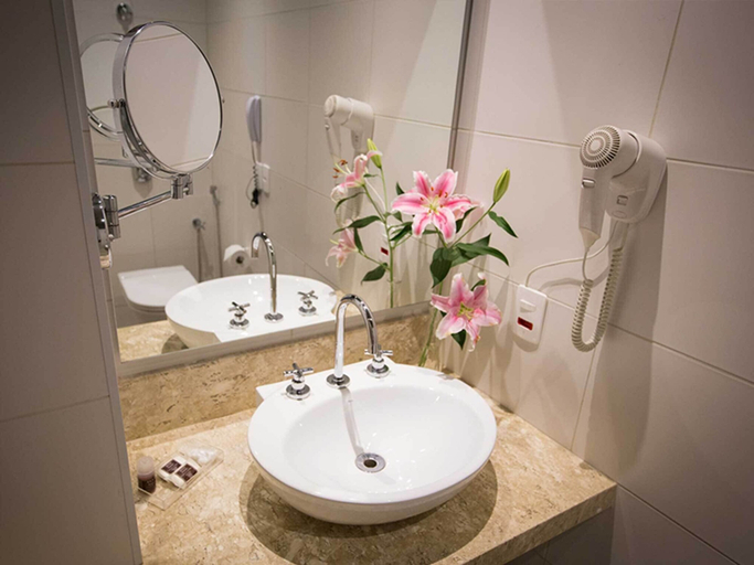 Bathroom 4, Hotel Escola Bela Vista, Volta Redonda